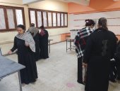توافد الناخبين على لجان الإعادة بانتخابات مجلس النواب بالدوائر الثلاث فى أسيوط