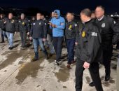 تهنئة بالعام الجديد.. ماذا قال مادورو لعملاء أمريكا أثناء اقتياده إلى السجن؟