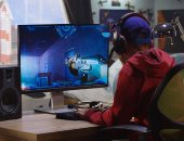 قبل إجازة نصف السنة.. اعرفى مخاطر الألعاب الإلكترونية على أولادك