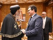 البابا تواضروس الثانى يستقبل وزير الثقافة للتهنئة بعيد الميلاد المجيد