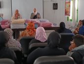 تضامن الإسماعيلية تواصل دعم الأسر الأَولى بالرعاية بتوزيع بطاطين ومواد غذائية