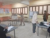 كبار السن يشاركون في آخر أيام انتخابات مجلس النواب بالوراق وطناش.. صور