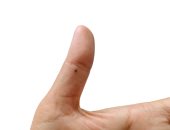 علامات الحظ فى الجسد حسب الثقافة الصينية.. شامة اليد تبشر بالثروة