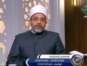 هل تصح الجماعة مع المأموم الذي يستكمل صلاته؟.. أمين الفتوى يجيب