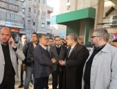 محافظ الشرقية يعاين هبوط محدود في البلاطة العلوية بكوبرى الصاغة