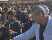 «بيطرى الأقصر» تشكل لجان لفحص الماشية وتحصينها فى الأسواق الأسبوعية