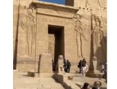 اتفرج على معبد فيله كنوز وأسـرار أسوان مع قطار الشباب.. فيديو