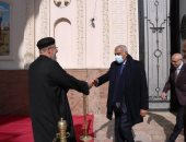 هشام طلعت فى كنيستى الرحاب ومدينتي للتهنئة بعيد الميلاد المجيد