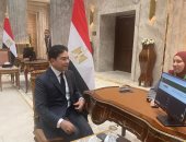 نواب المعارضة ضياء الدين داوود وأحمد فرغلى يتسلمون كارنيهات البرلمان.. صور