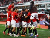 منتخب مصر يواصل كتابة التاريخ فى ليلة الصعود لربع نهائى كان 2025.. الفراعنة يكسرون أكبر عقدتين فى أمم أفريقيا.. محمد صلاح يواصل هوايته بتحقيق الأرقام القياسية.. ومروان عطية وياسر إبراهيم يقتحمان قائمة الهدافين