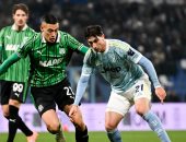 يوفنتوس يضرب ساسولو بثلاثية ويواصل مطاردة صدارة الدورى الإيطالى