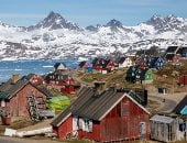 4 سفن و زلاجات تجرها الكلاب وطائرة واحدة.. تعرف على دفاع جرينلاند
