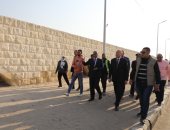 ​محافظ القاهرة يتفقد أعمال الترميم والتطوير بسور مجرى العيون