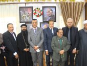 قيادات تعليم سوهاج يشاركون الأخوة الأقباط احتفالات عيد الميلاد المجيد