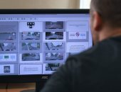 تغريم روسى لارتدائه جاكيت مزود بكاميرا للغش فى امتحان المرور