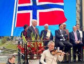 النيل مدرسته الأولى.. عبد الفتاح قبطان صعيدى بدأ رحلته من المراكب الشراعية منذ 65 عاما.. تم تكريمه فى سويسرا مرتديا الجلابية اعتزازا بجذوره.. يؤكد: تعلمتها من والدى وأصبحت رئيسا لعدد من سفن السياحة.. صور