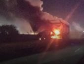 حريق يلتهم سيارة نقل ثقيل دون إصابات على الطريق الصحراوى بالإسكندرية