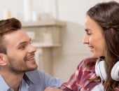 علامات تظاهر الرجل بالإعجاب وفقاً لعلم النفس.. خدى بالك