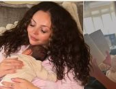 مغنية بريطانية تحكى معاناتها مع توأميها المصابين بضمور العضلات.. كيف اكتشفت المرض 