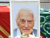 وصول جثمان المفكر مراد وهبة إلى كنيسة مارمرقس بمصر الجديدة