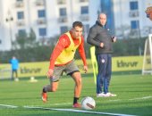 مزق في البطن يبعد عمر الجزار عن سيراميكا 3 أسابيع