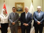 وزير التعليم العالي يستقبل رئيس جامعة ولفرهامبتون لبحث سبل تعزيز التعاون الأكاديمي المشترك