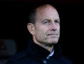 طوارئ في الأهلي بسبب الصفقات الشتوية.. مفاوضات كثيرة بدون إبرام صفقات.. 3 مدافعين محليين على رادار الأحمر.. أزمة بسبب المهاجم الأجنبي.. ترقب لصفقة بلعمري من الرجاء.. والتفكير في لاعبين أجانب تحت السن آخر الحلول