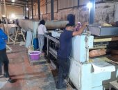 ضبط مصنع بسكويت بالإسكندرية للغش التجارى وتقليد علامة تجارية شهيرة