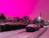 السما بقى لونها وردى.. مشهد مفاجئ فى سماء برمنجهام يدهش السكان