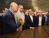 وزير الاستثمار والتجارة الخارجية ومحافظ قنا يتفقدان سير العمل بالمنطقة الحرة