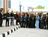 رئيس الوزراء عقب تفقده عدد من المستشفيات بالقاهرة والجيزة: المشروعات الخمسة التى تم زيارتها تتجاوز تكلفتها الاستثمارية الـ 25 مليار جنيه.. مدبولى: الحكومة تسابق الزمن لإدخال أكبر عدد من الصروح الطبية 