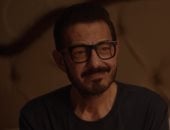 لعبة وقلبت بجد الحلقة 1.. ابن أحمد زاهر فى ورطة بسبب نسيانه هاتفه داخل الحمّام