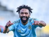 حسين الشحات: شارة قيادة الأهلى شرف.. وهدفنا الفوز بالدورى وأفريقيا