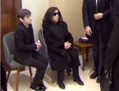 فيروز تتلقى عزاء ابنها هلى الرحبانى وابنتها ريما ترافقها