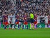 برشلونة ضد الريال.. 60 دقيقة والتعادل 2-2 في كلاسيكو السوبر الإسباني