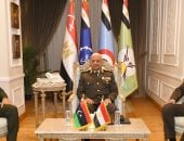 وزير الدفاع ورئيس الأركان يلتقيان نائب القائد العام للجيش الوطنى الليبى