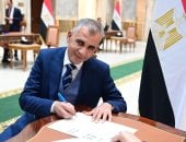 من الفوز إلى مقاعد البرلمان.. بدء تسليم كارنيهات العضوية لآخر 49 نائبًا