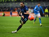 الإنتر ضد نابولي.. تعادل مثير يحسم قمة الدوري الإيطالي (فيديو)