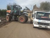 حملات إزالة إشغالات ونظافة وتركيب إنترلوك بمقابر كفر الشيخ 