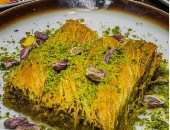 طريقة عمل الجلاش بالمكسرات والعسل