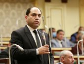 النائب عمرو دويش يؤدي اليمين الدستورية بدون ورقة في أولى جلسات النواب 2026