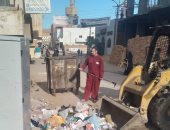رفع 30 طن من القمامة والمخلفات الصلبة بمركز البلينا فى سوهاج