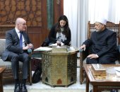 شيخ الأزهر: ما يحدث فى غزة من إبادة يكشف غياب الردع الأخلاقى فى النظام العالمى