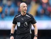 أنتوني تايلور حكمًا لديربي مانشستر في الجولة 22 من الدوري الإنجليزي