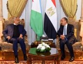 وزير الخارجية يبحث مع نظيره الجيبوتى سبل تعزيز العلاقات الثنائية 