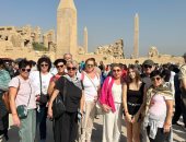معابد الكرنك تسجل زيارات سياحية وإقبال مميز للأسر والعائلات 