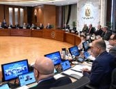 مدبولى يهنئ رئيس مجلس النواب بمناسبة بدء أعمال دور الانعقاد العادى الأول