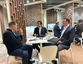 وفد ألماني يتفقد الجناح المصرى فى معرض فرانكفورت الدولي للمنسوجات.. صور