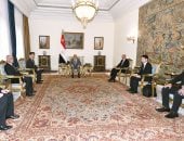 الرئيس السيسى يشدد على أهمية الاستفادة من تجربة اليابان فى الرؤية التعليمية