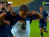 بيزيرا يفتتح التسجيل للزمالك أمام المصري ويهدي الهدف لجدته الراحلة